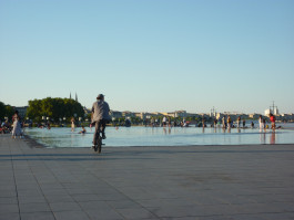 public space in Bordeaux